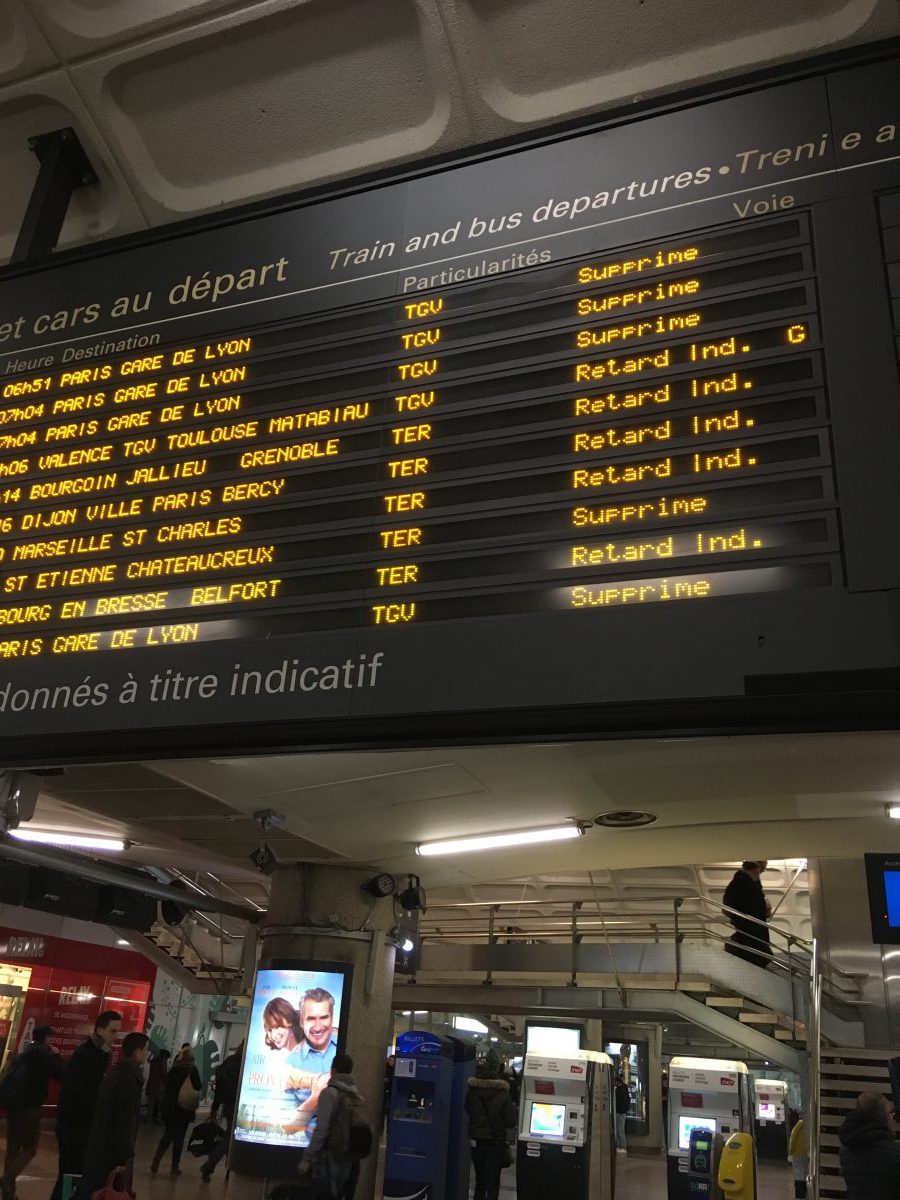 【フランス】TGVが来ない！搭乗予定の電車がキャンセルになった場合